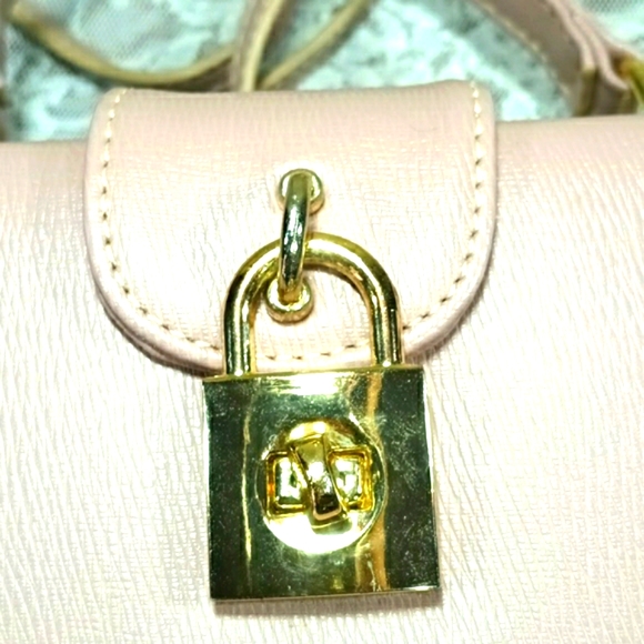 Madison West Beautiful Light Pink Handbag/Crossbody Box Women's Bag - Picture 5 of 17